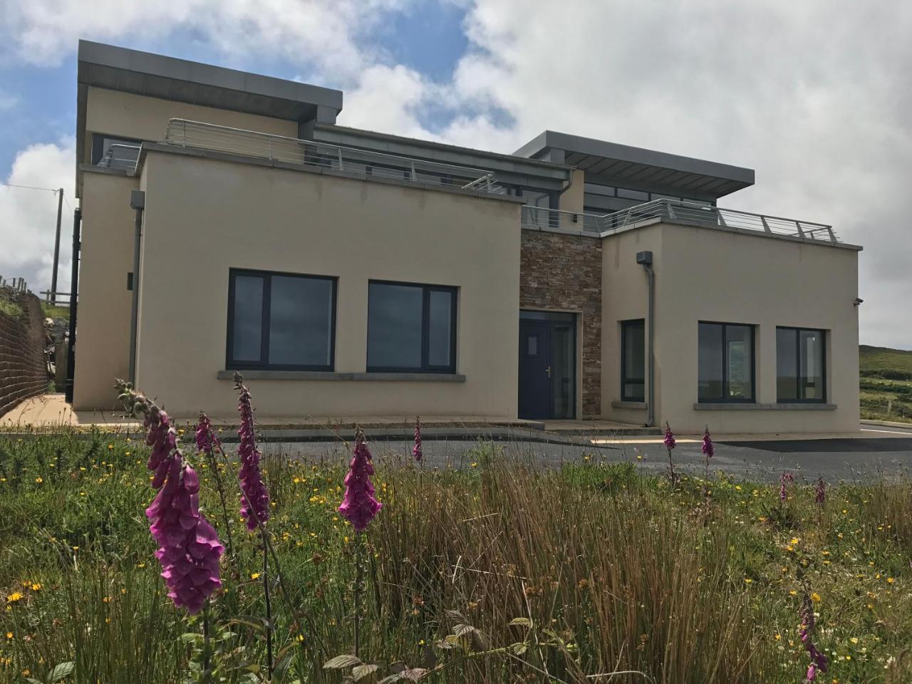 Property 260 - Moyard Exterior photo